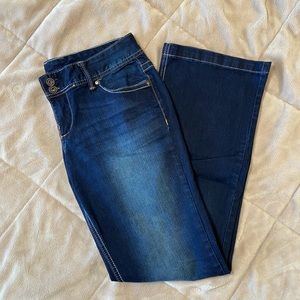 NWOT Maurices Flare Leg Jeans